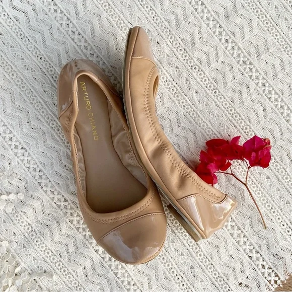 Patent Leather Ballet Flats in Nude💛 Excellent Condition - Picture 8 of 11